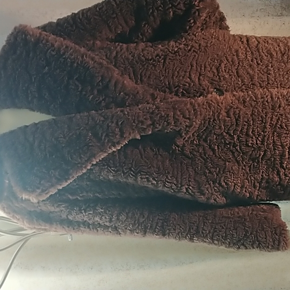 So Soft So Soft So Soft! You won't want to take it off - Picture 4 of 11